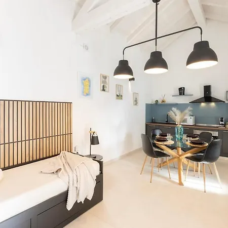 Vico Ii - Exclusive House With Garden * Cagliari